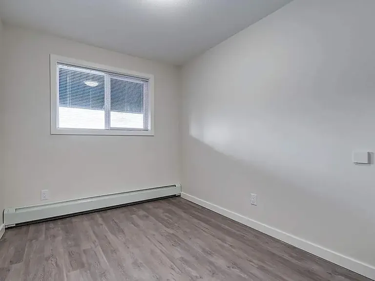 1440 28th St E #105 — Photo 12