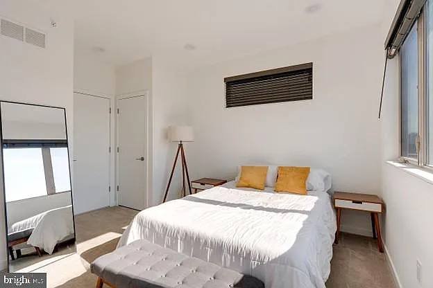 2008 Northbank Pl — Photo 9