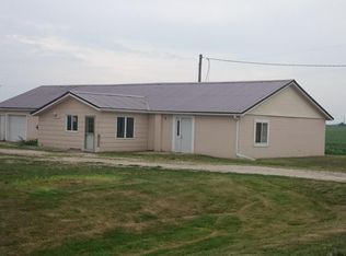 5475 J Ave, Wapello, IA 52653