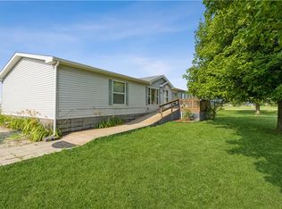 914 W Main St, Saint Charles, IA 50240