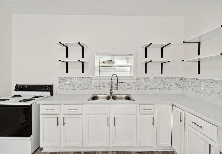 4039 Vermaas Ave — Photo 18