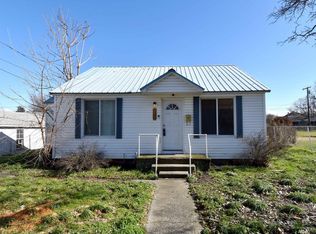 813 12th St, Clarkston, WA 99403