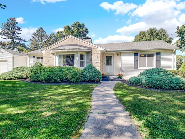 514 S Park Dr, Chesterton, IN 46304