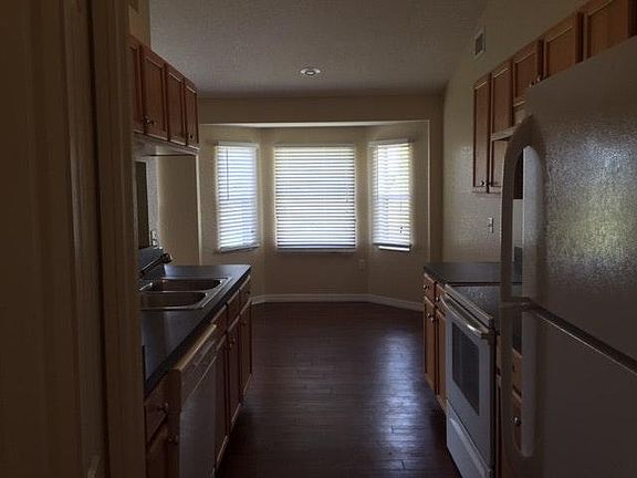 Kitchen with Appliances