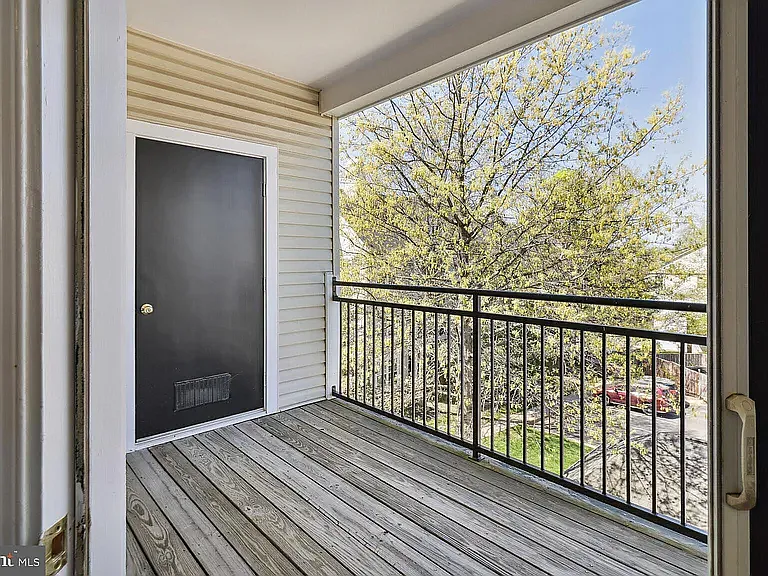 4139 Fountainside Ln #304 — Photo 10
