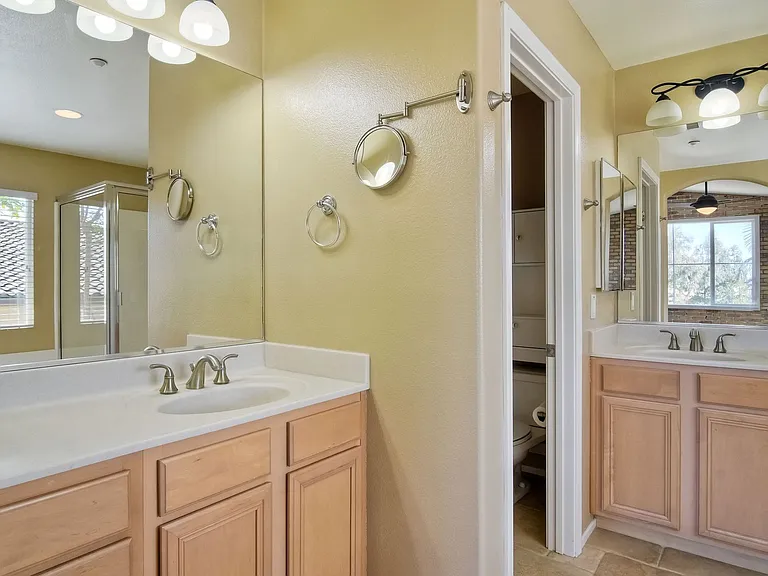6349 Alexandri Cir — Photo 23