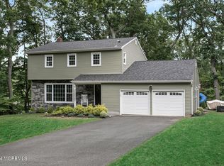 9 Brentwood Rd, Eatontown, NJ 07724