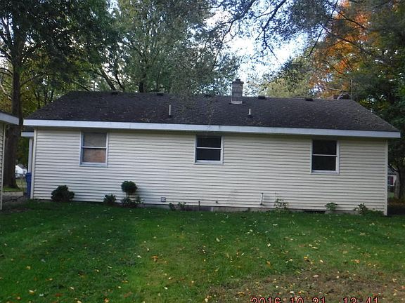 4th image of 2902 Courtlandt Ave