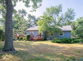 6914 Kranz Rd, Holland, OH 43528