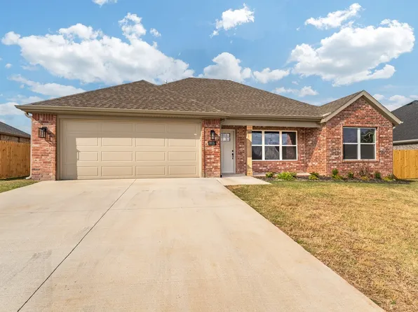 1035 Silver Birch St, Springdale, AR 72762