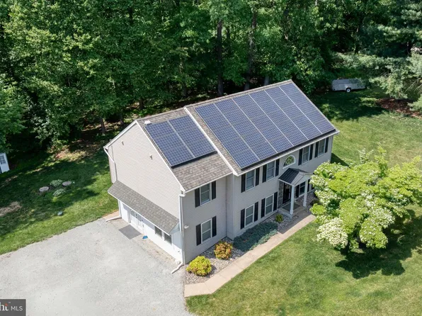700 King Pen Rd, Kirkwood, PA 17536