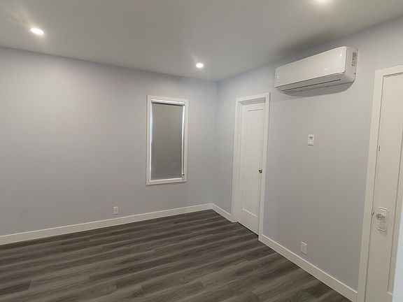 5th image of 1102 W 109th Pl