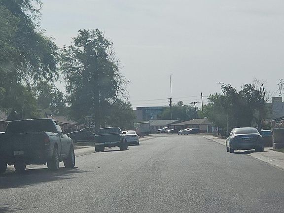 5th image of 2501 W Freeway Ln