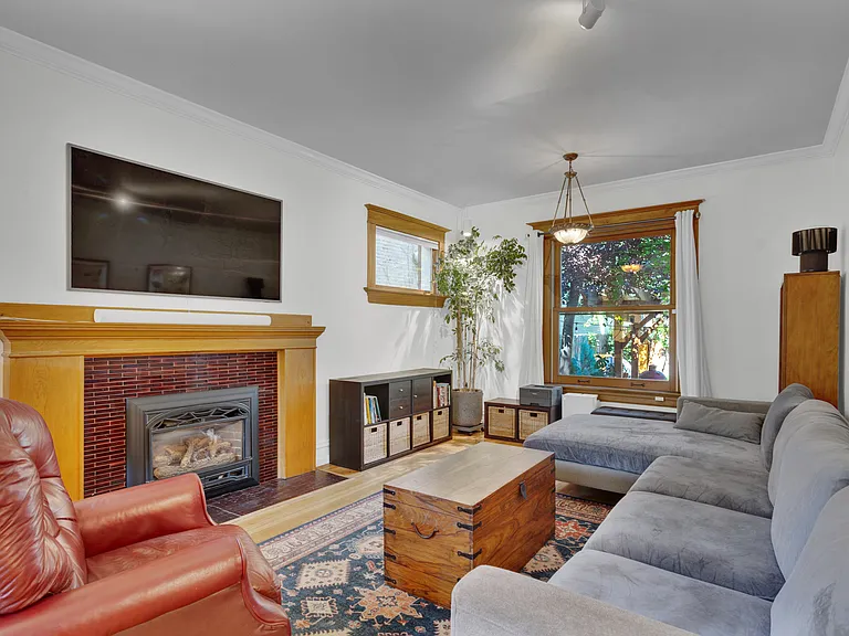1245 N Emerson St — Photo 9