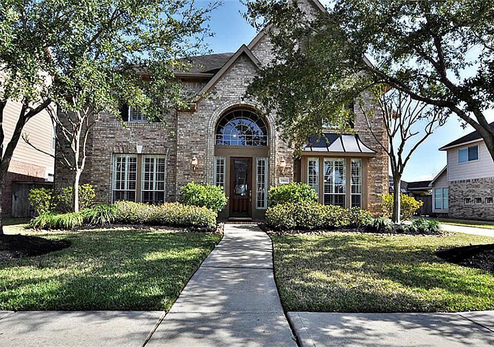 1st image of 5443 Emerald Pointe Ln