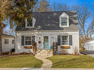 1900 Sycamore Rd, Homewood, IL 60430