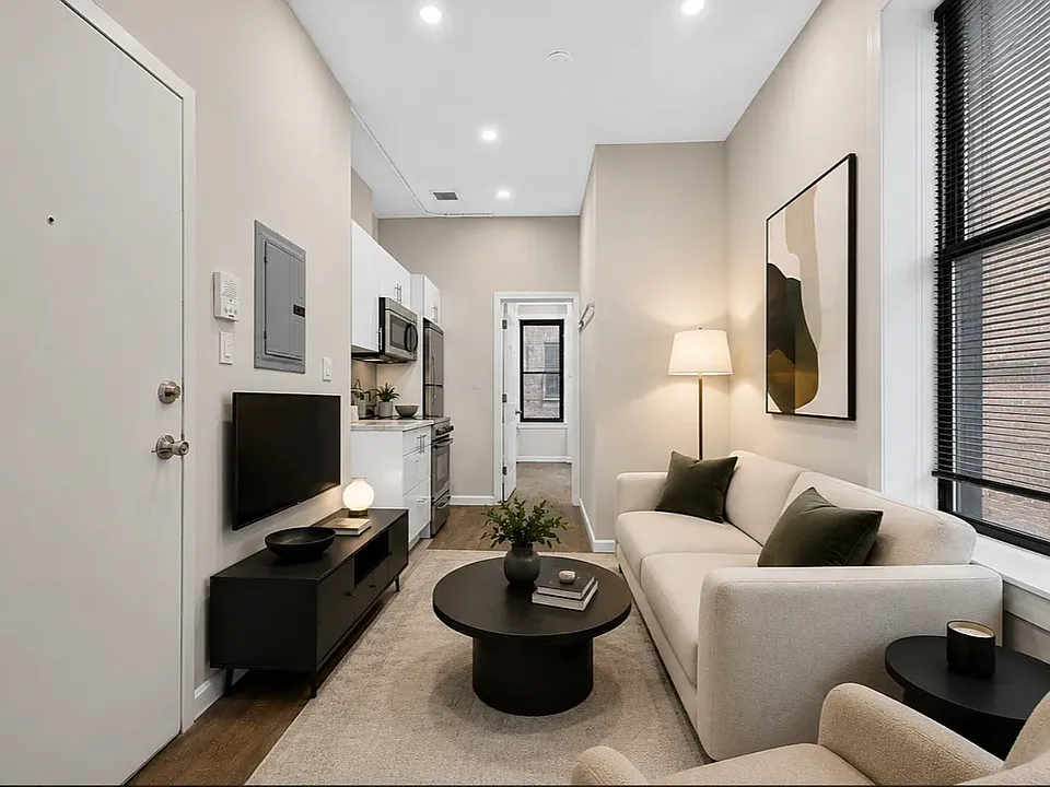 250 Broome St #2