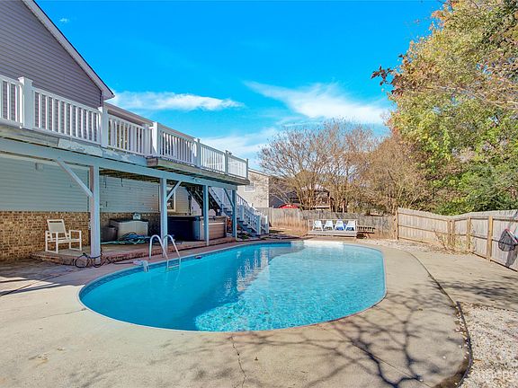 5th image of 5943 Carpenter Dr
