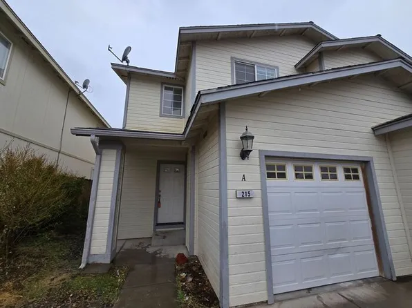 215 Meadowood Ct Unit A, Dayton, NV 89403