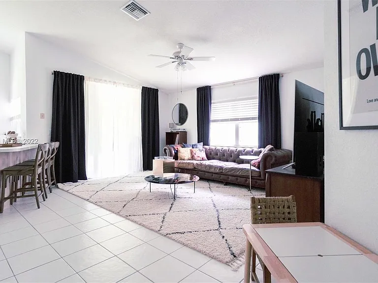 5449 Grande Palm Cir — Photo 6