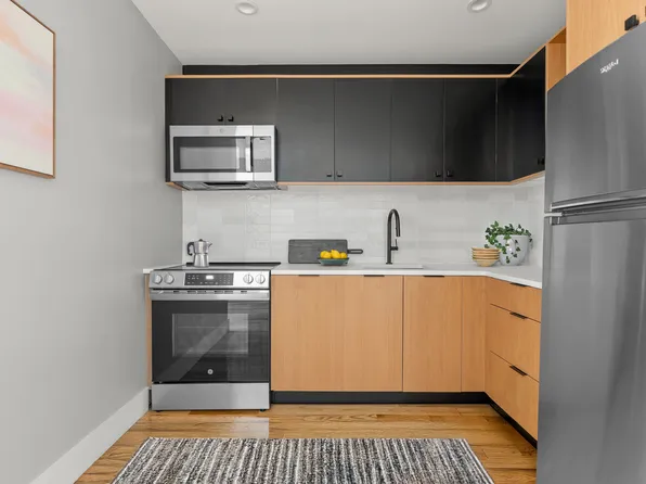 1226 Saint Marks Avenue image 4 of 9