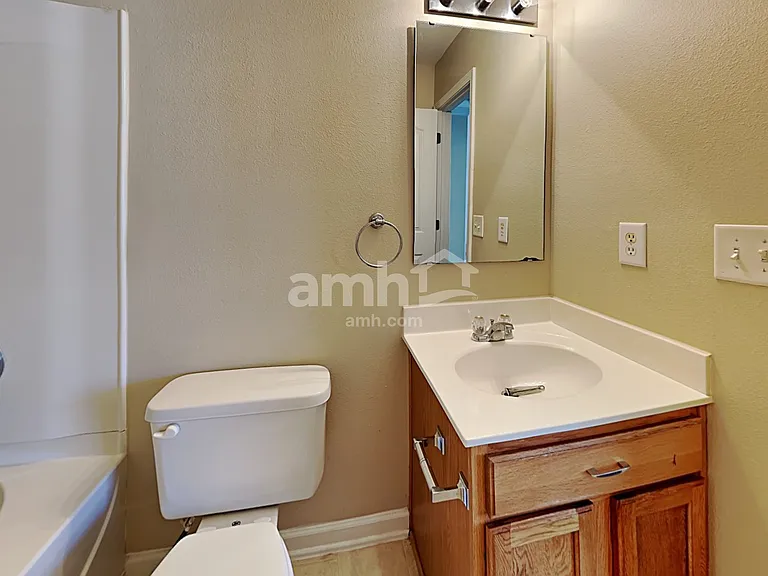 2528 Ingleside Dr — Photo 15