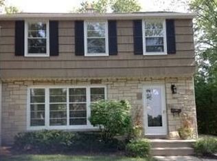 6220 N Santa Monica Blvd, Whitefish Bay, WI 53217