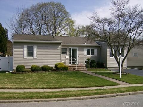 1st image of 39 Melony Ave