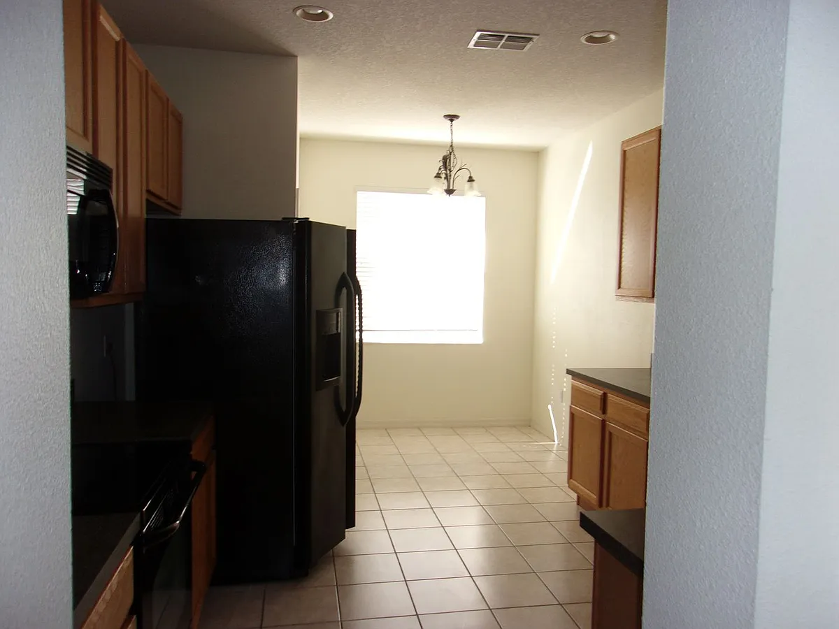Building Photo - 8761 Fetterbush Ct