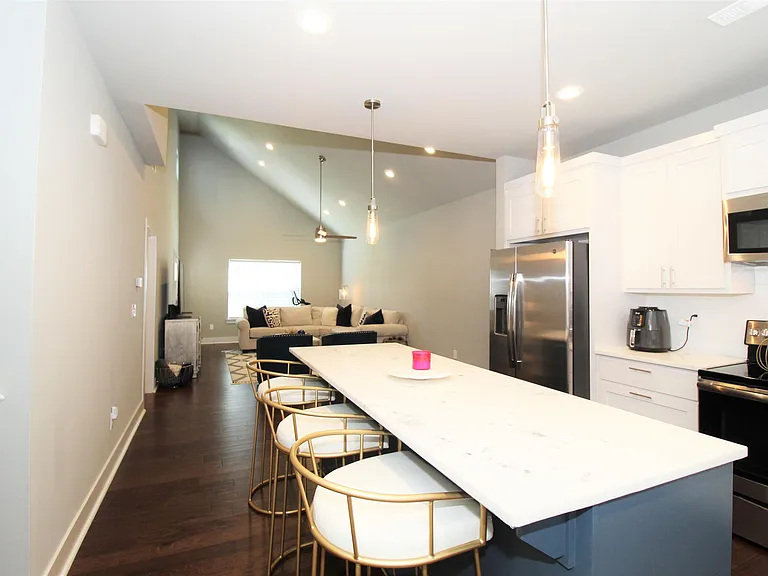 2047 S Florida Way — Photo 10