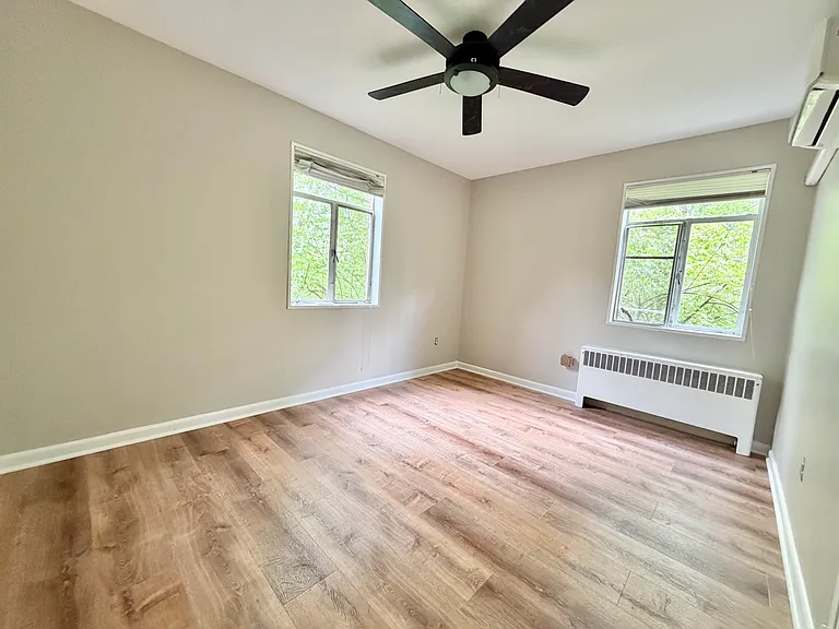 10305 Montrose Ave #101 — Photo 17