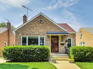 5122 N Mobile Ave, Chicago, IL 60630