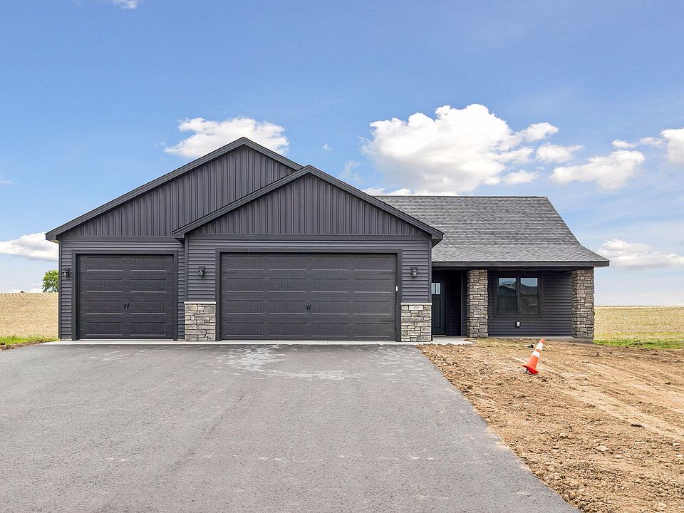 1st image of 480 Coyote Way