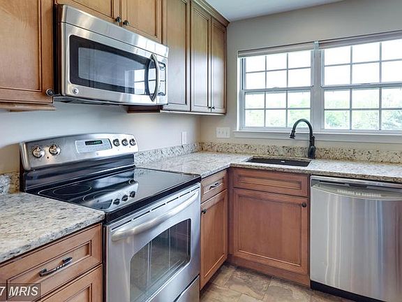 4th image of 12102 Greenway Ct APT 202