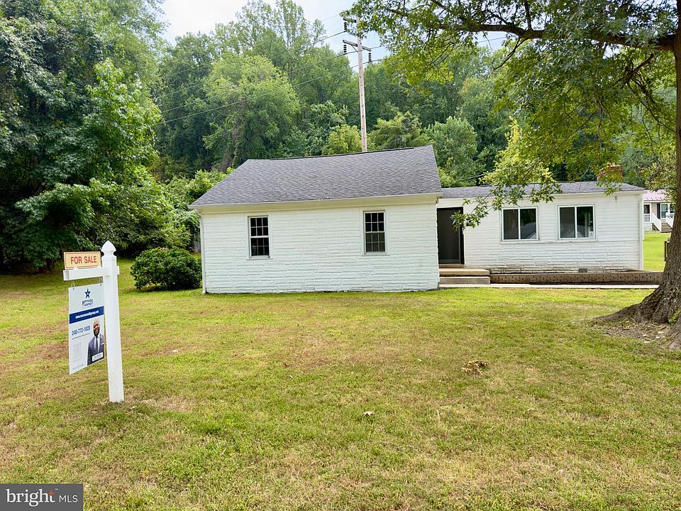 1st image of 1509 Airport Ln