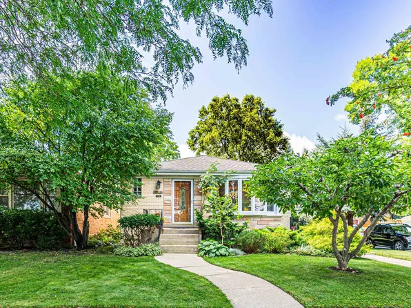 4858 N Nashville Ave, Chicago, IL 60656