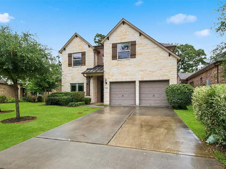 367 Black Walnut Dr — Photo 1