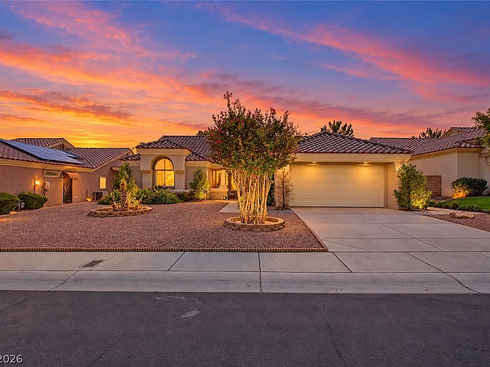 2904 Castle Bar Dr