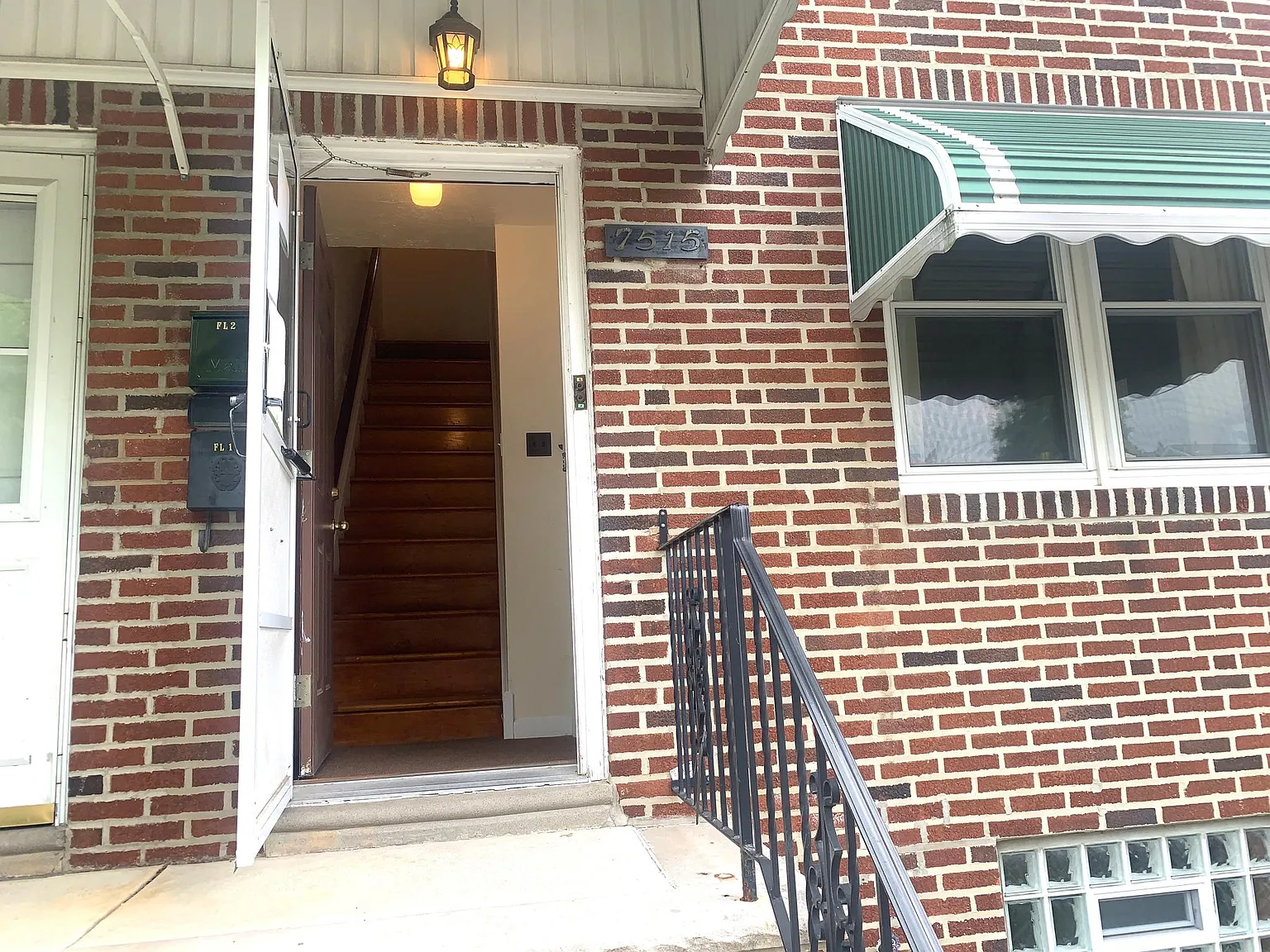 2 bed, 805 sqft, $1,250 — Photo 2