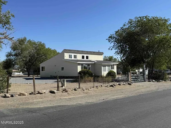 1480 W Spruce Ave, Silver Springs, NV 89429