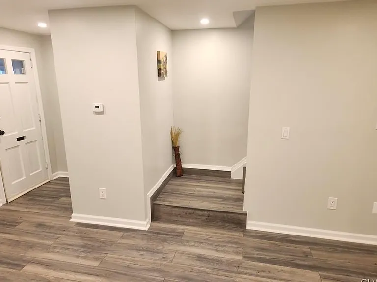 430 E Garrison St — Photo 6