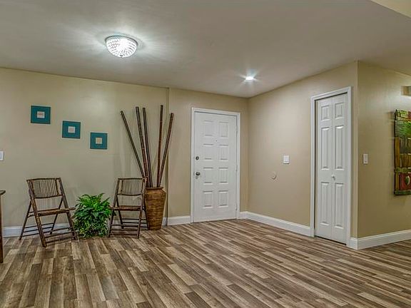 5th image of 6883 Circlecreek Dr
