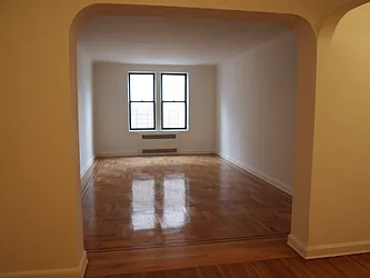 245 Seaman Avenue, #5B