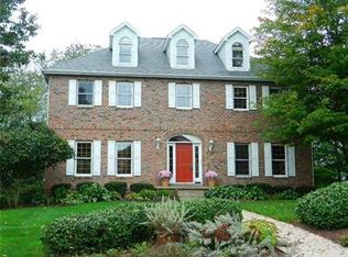 448 Settlers Village Cir, Cranberry Township, PA 16066