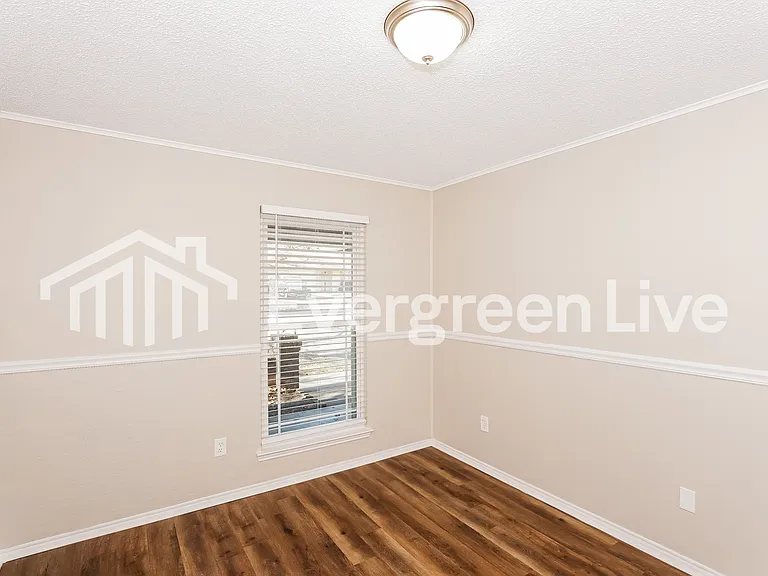 5705 Cedar Ridge Dr — Photo 12