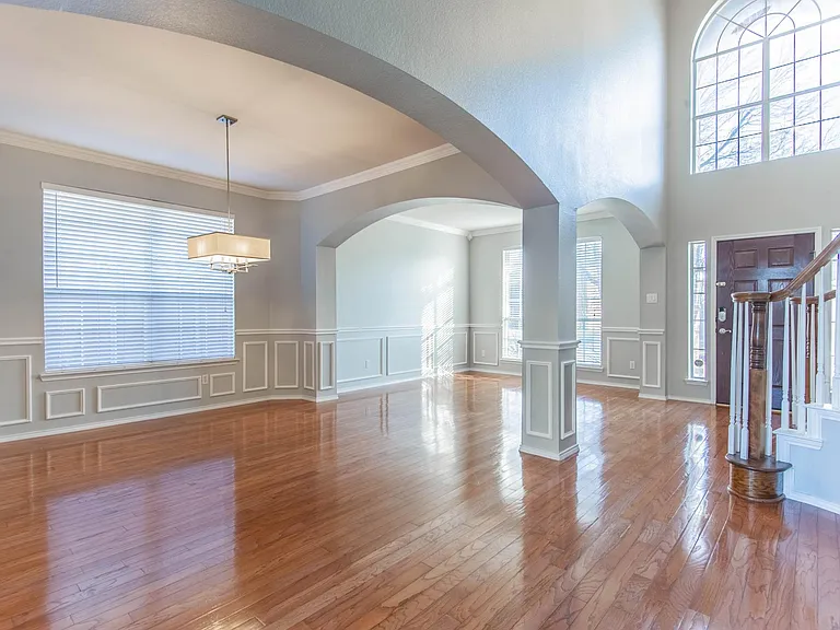 1521 Hidden Cove Ct — Photo 8