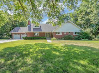 10 Lake Dr, Mulvane, KS 67110