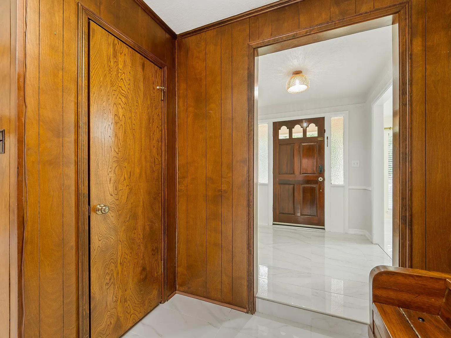 4 bed, 2.0 bath, 2084 sqft, $2,700 — Photo 4