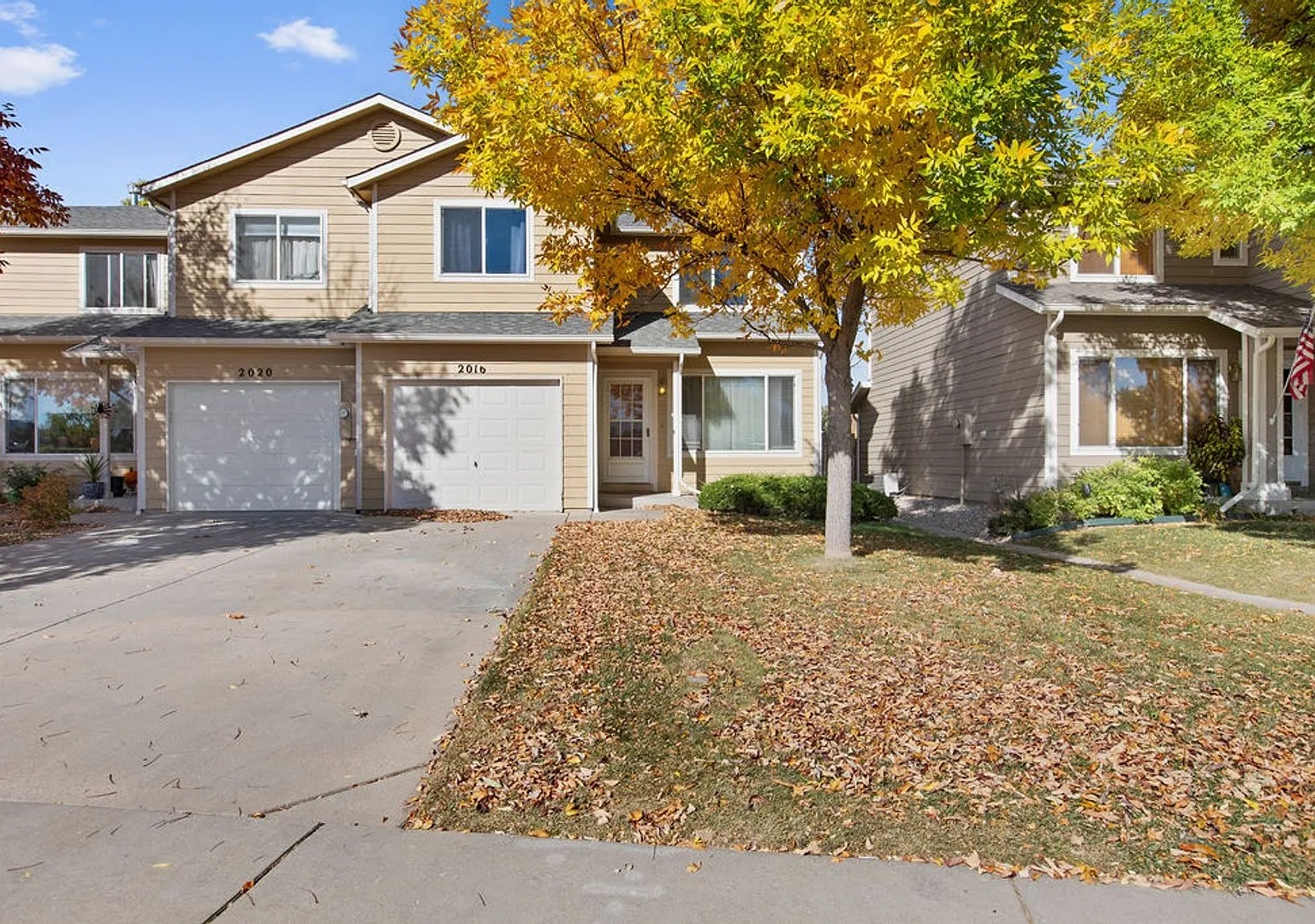 3 Bedroom 3 Bath Townhome — Photo 1