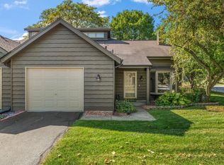 1853 Chestnut Ct, Crown Point, IN 46307